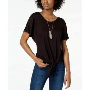 Fashion top with necklace